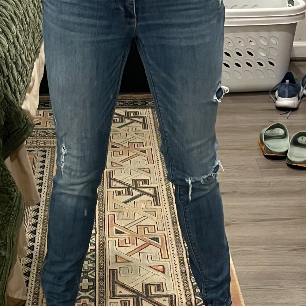 Ripped Skinny Jeans WHBM Lightly Sz 4